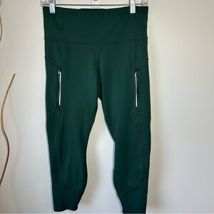 Athleta Green 7/8 Leggings - Medium